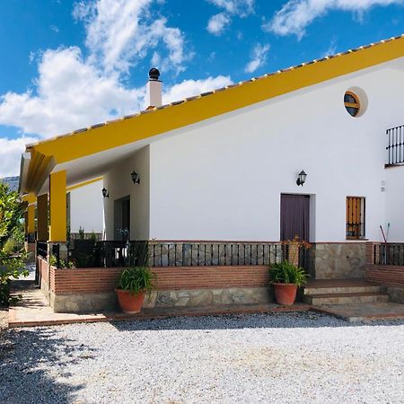 Alojamiento Rural Sierra De 卡斯特里尔 外观 照片