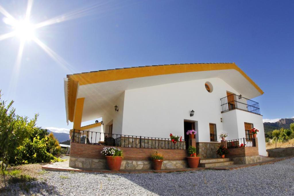 Alojamiento Rural Sierra De 卡斯特里尔 外观 照片