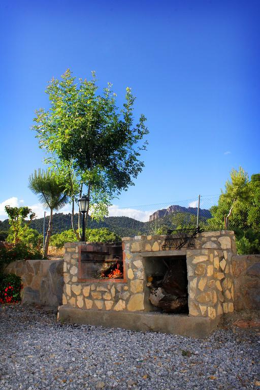 Alojamiento Rural Sierra De 卡斯特里尔 外观 照片